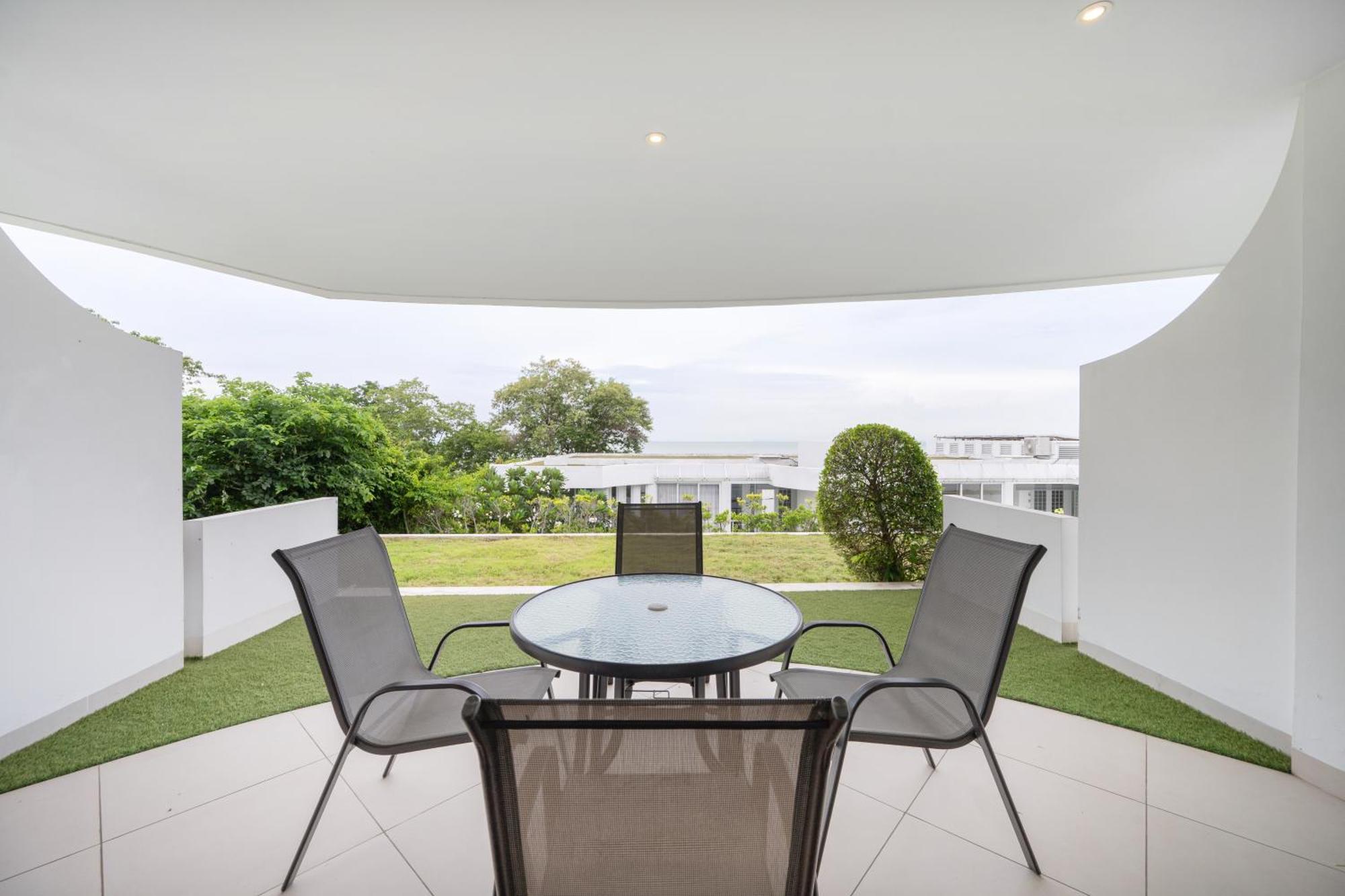 نا جومتين Pure Sunset Beach - Ocean View Room, Pattaya المظهر الخارجي الصورة